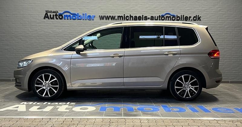 Brugt VW Touran Highline 150 HK (110 kW) 2019 Champagnemetal MPV