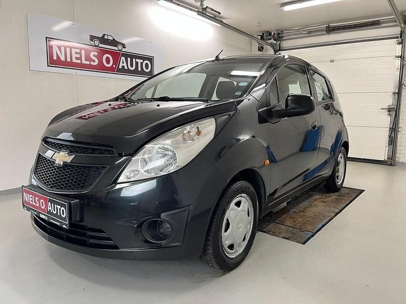 Sortmetal Brugt 2011 Chevrolet Spark Life Hatchback | 19.800 kr. (Fair pris) - Billede 1/4