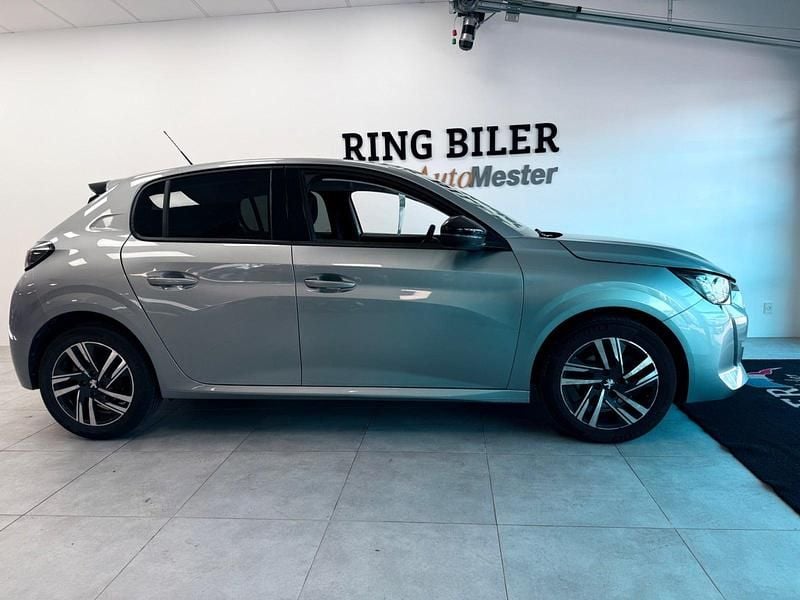 Brugt Peugeot 208 Allure 100 HK (73 kW) 2023 Hatchback
