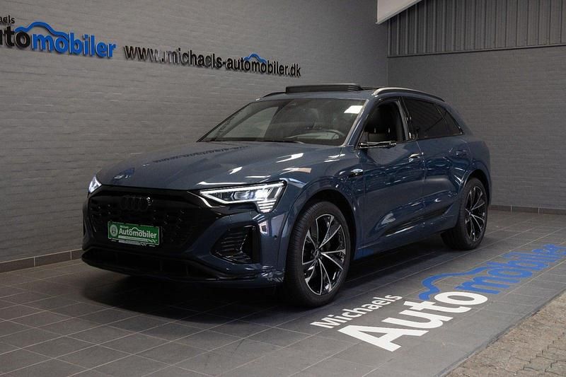 Mørkblåmetal Brugt 2023 Audi Q8 e-tron S-Line SUV | 659.900 kr. (Lidt for dyr) - Billede 1/4