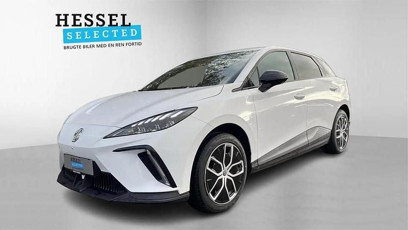 Dover white Brugt 2024 MG MG4 EV Luxury Hatchback | 189.900 kr. (Fair pris) - Billede 1/4