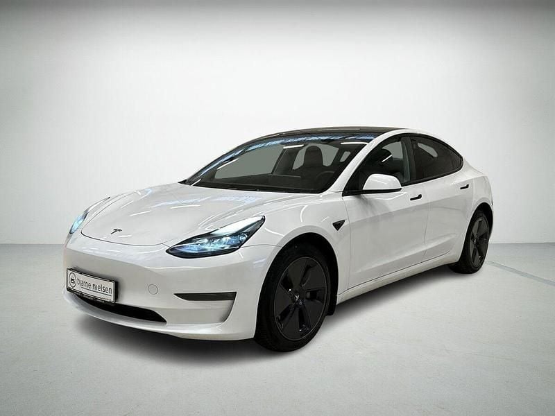Hvidmetal Brugt 2023 Tesla Model 3 Long Range AWD Sedan | 229.900 kr. (God pris) - Billede 1/4