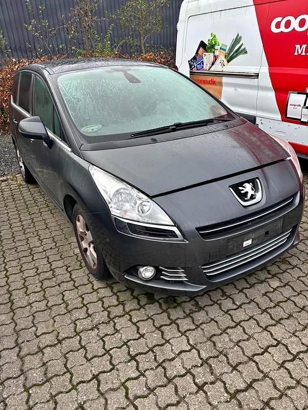 Brugt Peugeot 5008 2012 SUV