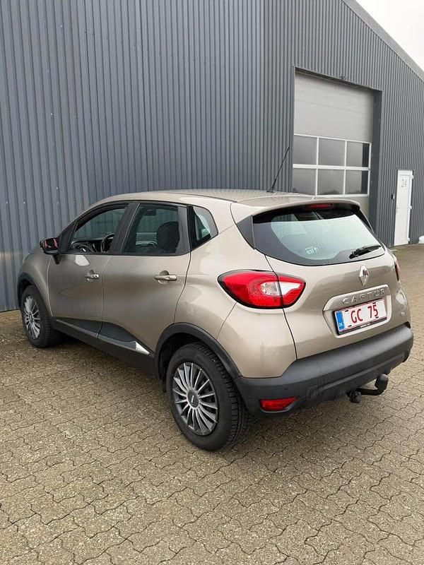 Brugt Renault Captur 90 HK (66 kW) 2016 SUV