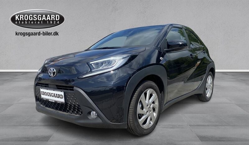 Brugt 2023 Toyota Aygo Active Hatchback | 149.900 kr. (Lidt for dyr) - Billede 1/1