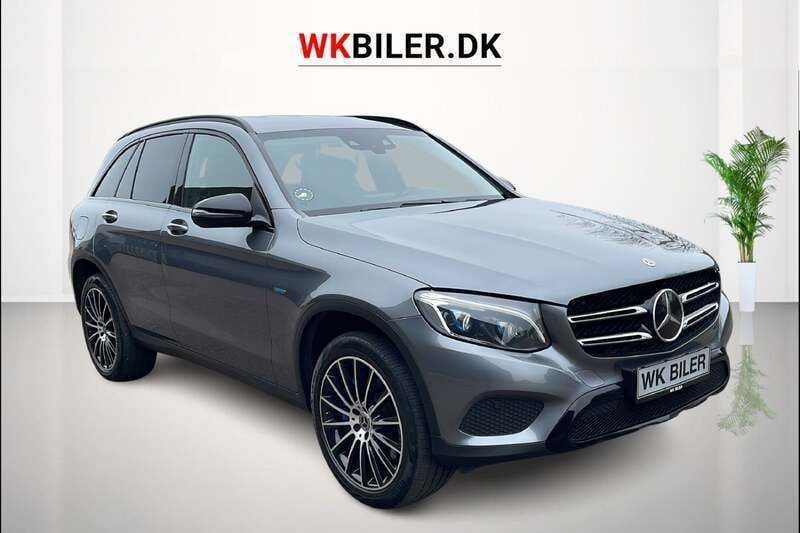 Gråmetal Brugt 2017 Mercedes GLC350 AMG line SUV | 339.900 kr. (God pris) - Billede 1/4