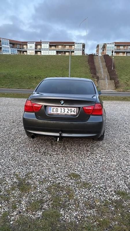 Brugt BMW 318 129 HK (94 kW) 2005 Sedan