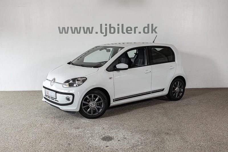 Hvid Brugt 2015 VW up! CLUB Hatchback | 29.800 kr. (Fair pris) - Billede 1/4