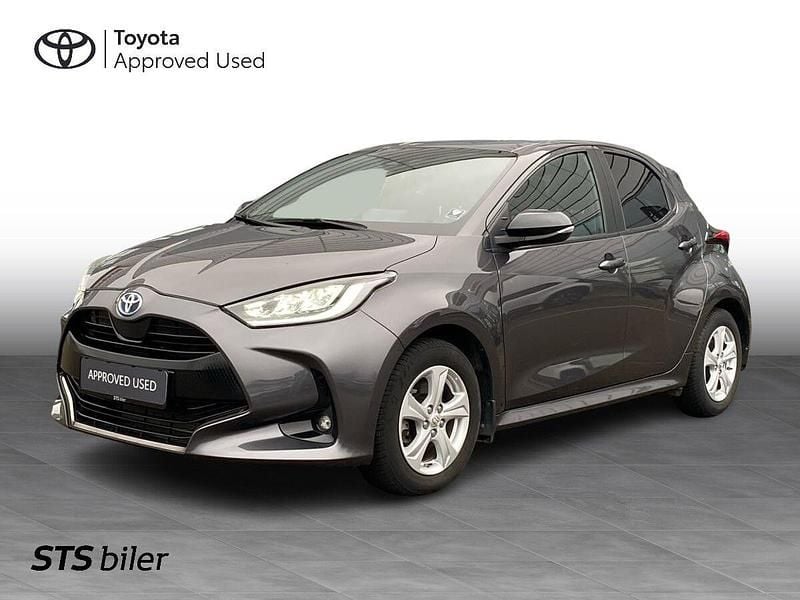 1g3 ash grey Brugt 2021 Toyota Yaris Style Hatchback | 194.990 kr. (Fair pris) - Billede 1/3