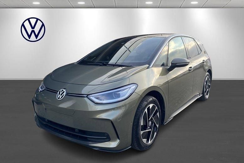 Mørkgrønmetal Brugt 2024 VW ID.3 Style Hatchback | 259.900 kr. (Lidt for dyr) - Billede 1/4