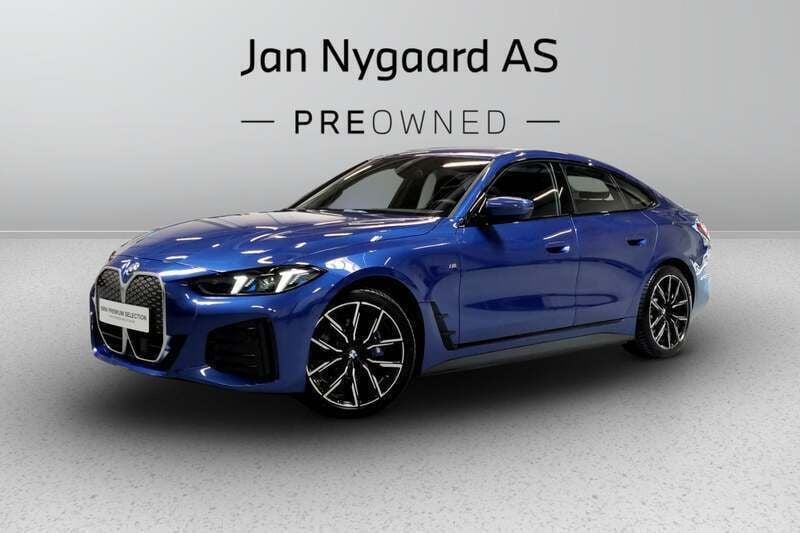 Blåmetal Brugt 2025 BMW i4 M Sport Sedan | 439.000 kr. (Fair pris) - Billede 1/3