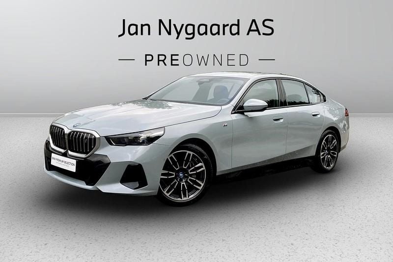 Grå Brugt 2023 BMW i5 M Sport Sedan | 499.000 kr. (God pris) - Billede 1/4