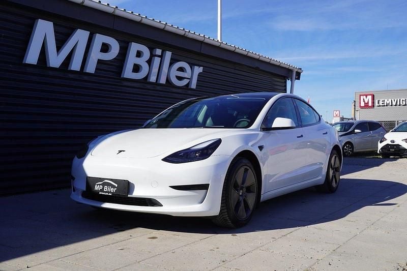 Perlemorshvid Brugt 2023 Tesla Model 3 RWD Sedan | 234.900 kr. (God pris) - Billede 1/4