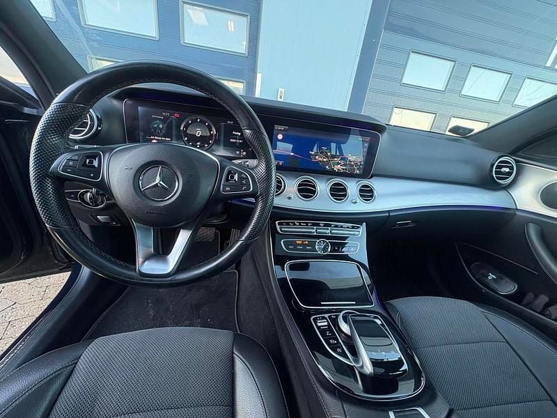 Blå Brugt 2017 Mercedes E220 Avantgarde Stationcar | 215.000 kr. - Billede 1/15