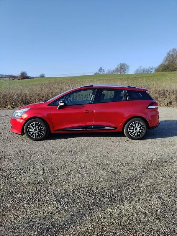 Brugt Renault Clio GrandTour 75 HK (55 kW) 2013 Rød Stationcar