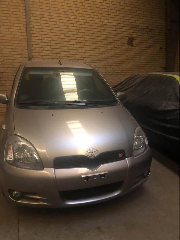 Brugt Toyota Yaris Sport 106 HK (77 kW) 2001 Hatchback