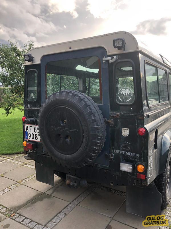 Land rover bus