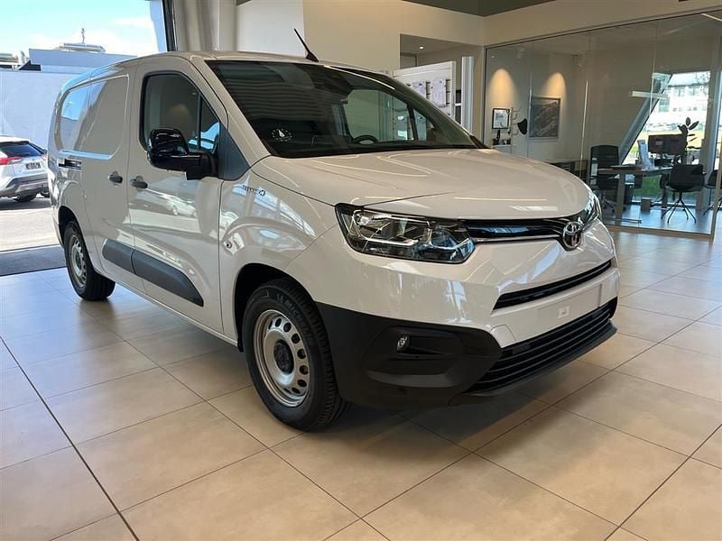 Icy white Brugt 2024 Toyota Proace City City MPV | 184.900 kr. - Billede 1/4