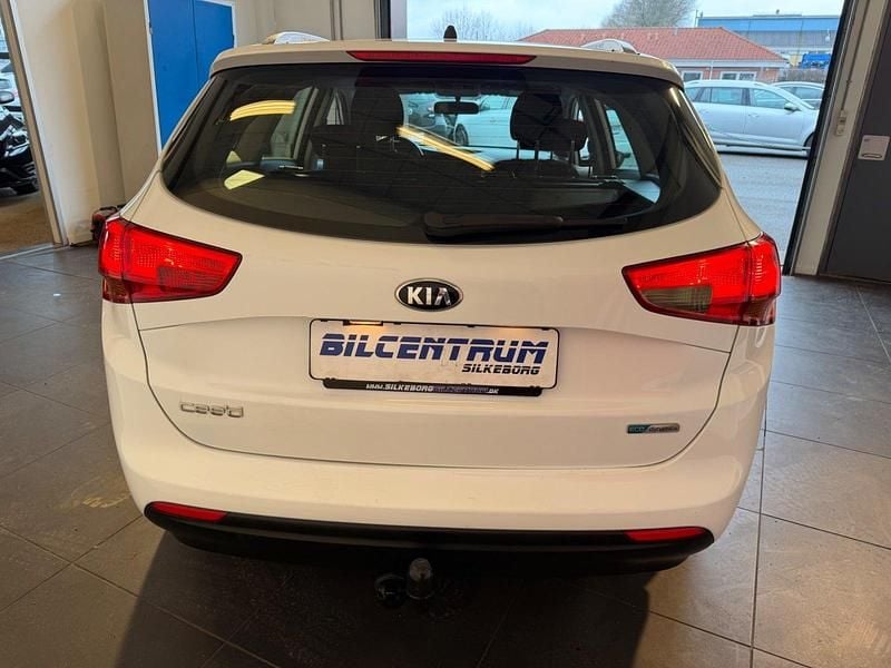 Brugt Kia Ceed Sportswagon Style 100 HK (73 kW) 2016 Perlemorshvid Stationcar