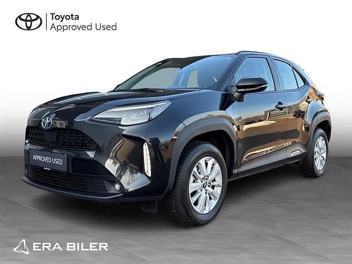 Night sky black Brugt 2023 Toyota Yaris Cross Active SUV | 229.900 kr. (Fair pris) - Billede 1/3