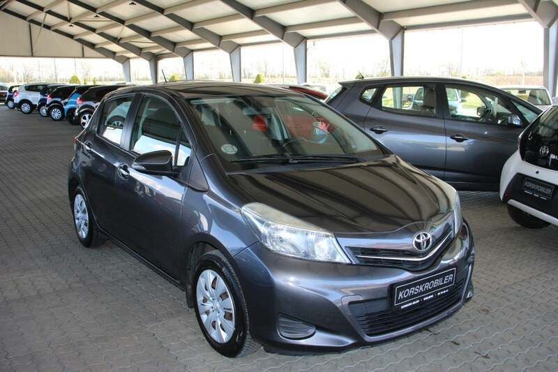 Koksmetal Brugt 2012 Toyota Yaris T2 Hatchback | 69.800 kr. (Lidt for dyr) - Billede 1/4