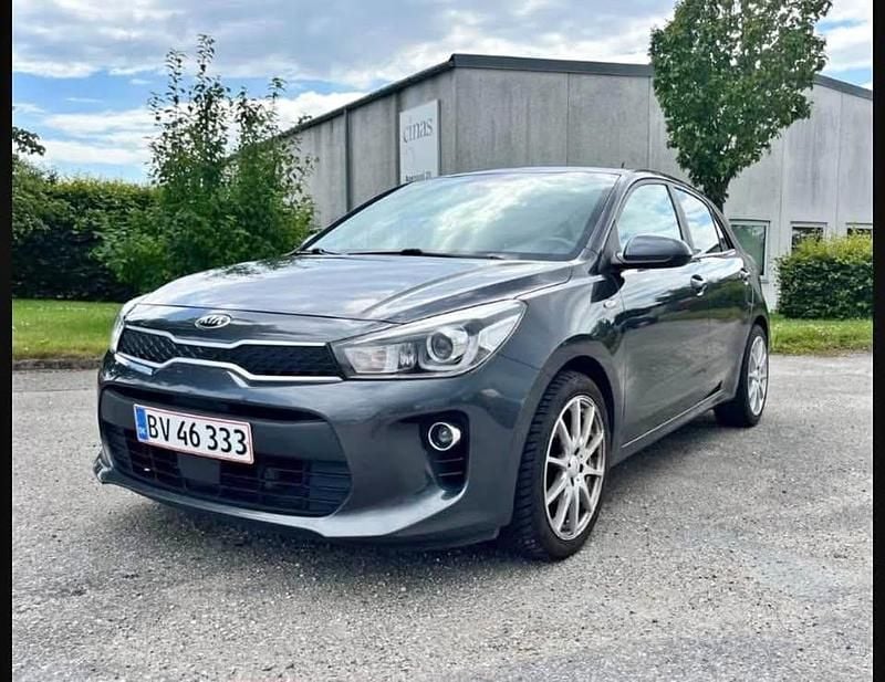 Grå Brugt 2017 Kia Rio Hatchback | 67.000 kr. (Super pris) - Billede 1/4