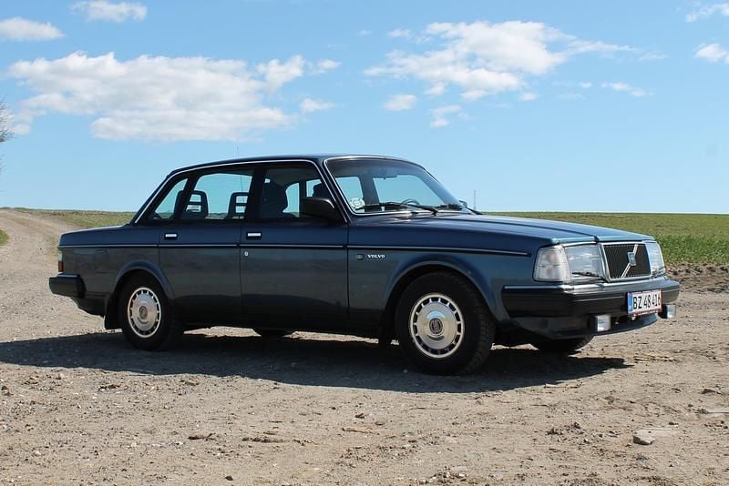 Rød Brugt 1986 Volvo 240 | 85.000 kr. - Billede 1/4