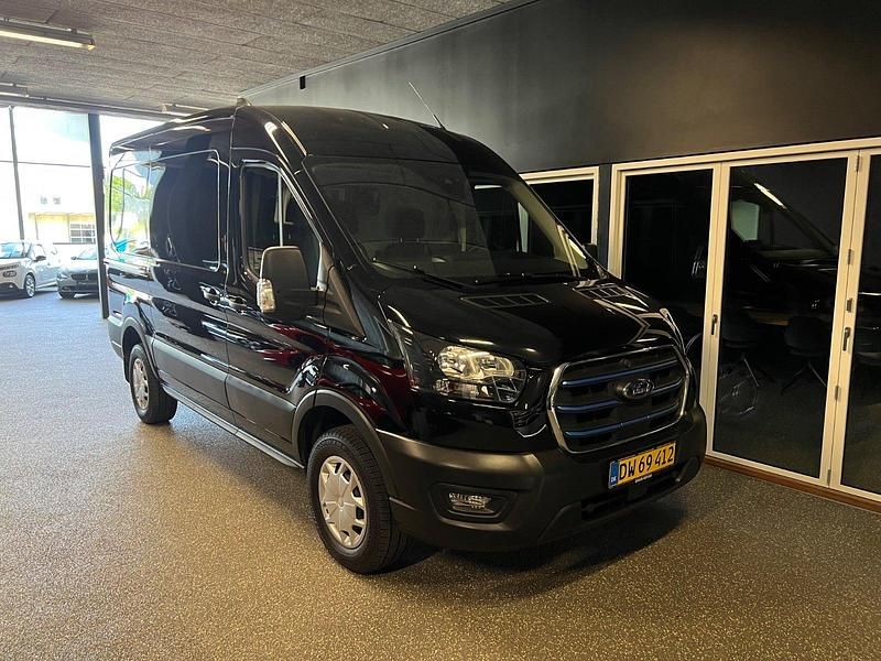 Sort Brugt 2023 Ford E-Transit Trend Van | 249.900 kr. - Billede 1/4