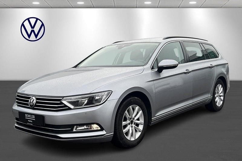 Sølvmetal Brugt 2019 VW Passat Comfortline Premium Stationcar | 199.900 kr. (Fair pris) - Billede 1/4