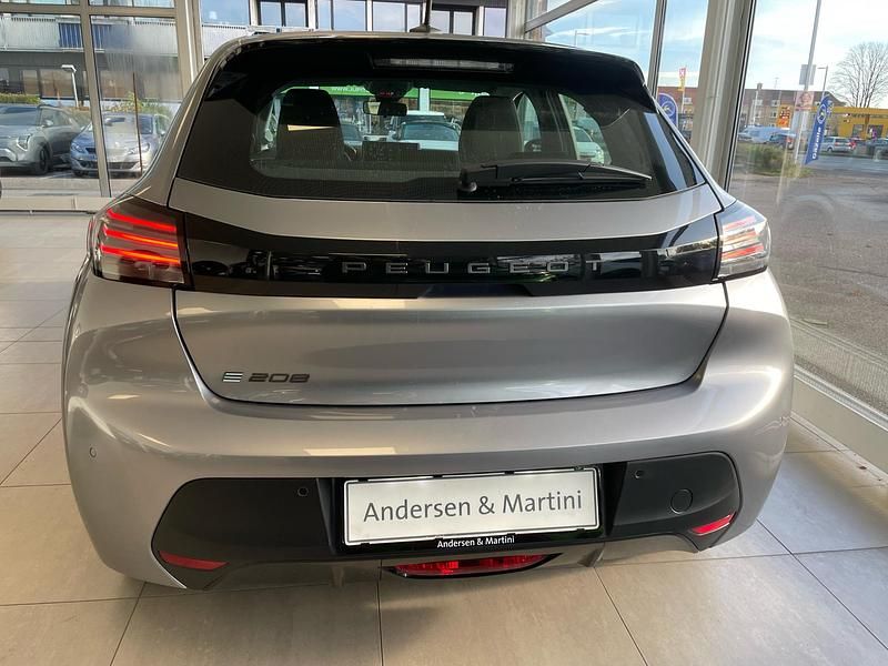 Brugt Peugeot e-208 Style 100 kW (136 HK) 2025 Grå Hatchback