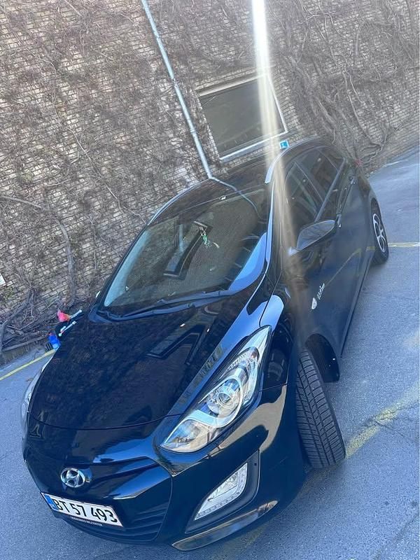 Brugt Hyundai i30 110 HK (80 kW) 2014 Sort Stationcar