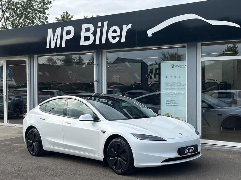 Brugt 2024 Tesla Model 3 RWD Sedan | 289.700 kr. (Fair pris) - Billede 1/4
