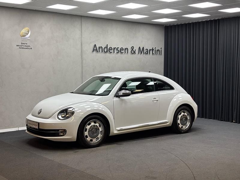 Hvid Brugt 2015 VW Beetle Life Hatchback | 109.800 kr. (Fair pris) - Billede 1/4