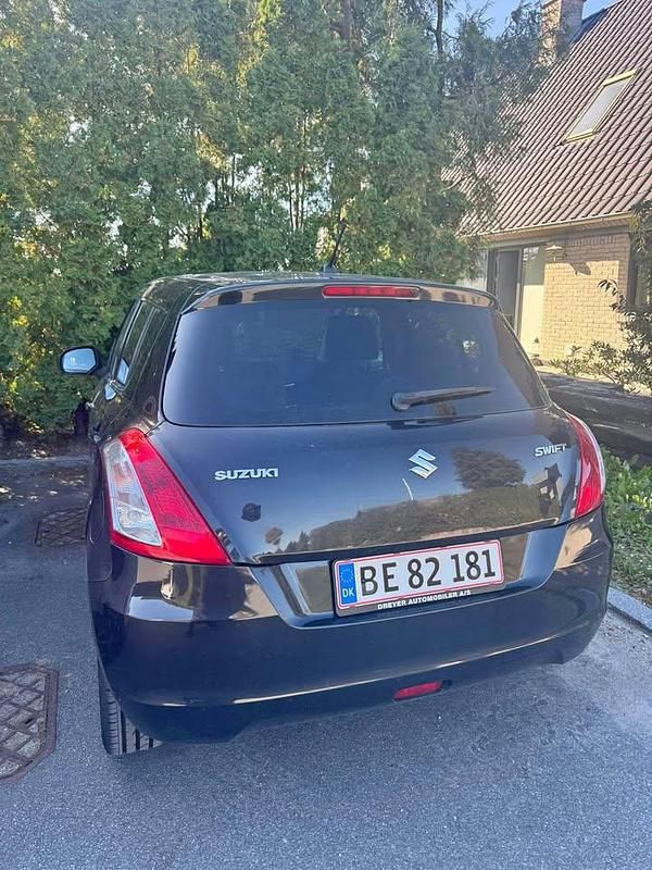 Sort Brugt 2016 Suzuki Swift Hatchback | 75.000 kr. (Fair pris) - Billede 1/4