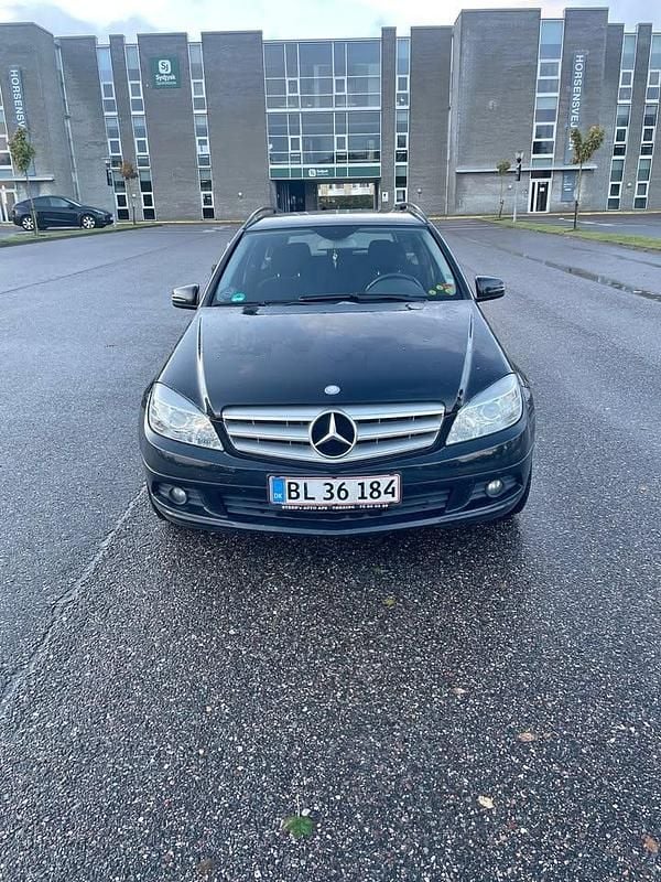 Brugt 2011 Mercedes C200 Sedan | 48.000 kr. (Fair pris) - Billede 1/4