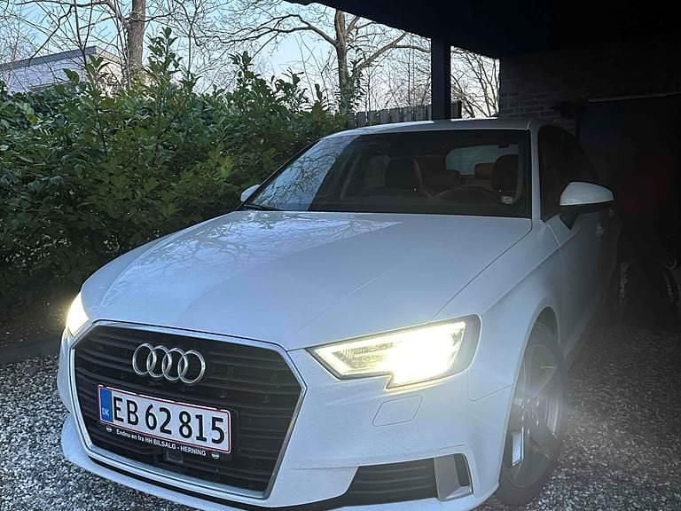 Brugt 2017 Audi A3 Sportback Hatchback | 125.000 kr. (Dyr) - Billede 1/3