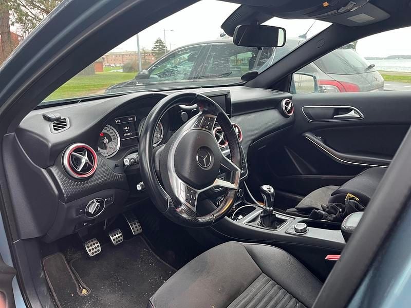 Blå Brugt 2013 Mercedes A200 AMG line Stationcar | 110.000 kr. (Fair pris) - Billede 1/8