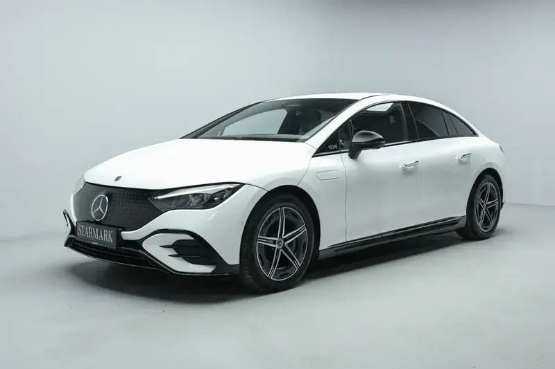 Hvid Brugt 2024 Mercedes EQE350 AMG line Sedan | 474.900 kr. (Fair pris) - Billede 1/4