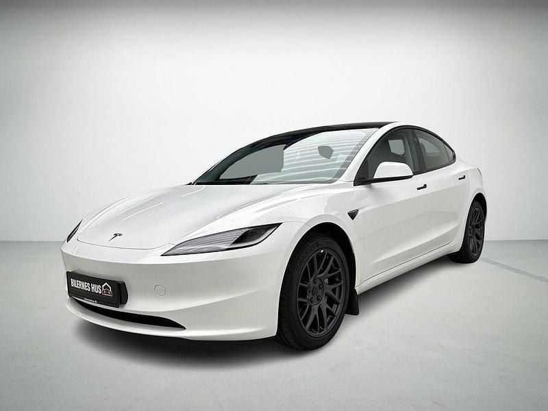 Hvidmetal Brugt 2024 Tesla Model 3 RWD Sedan | 299.900 kr. (Lidt for dyr) - Billede 1/4