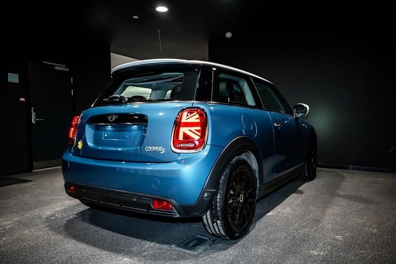 Brugt Mini Cooper SE 135 kW (184 HK) 2022 Farve: blåmetal Hatchback