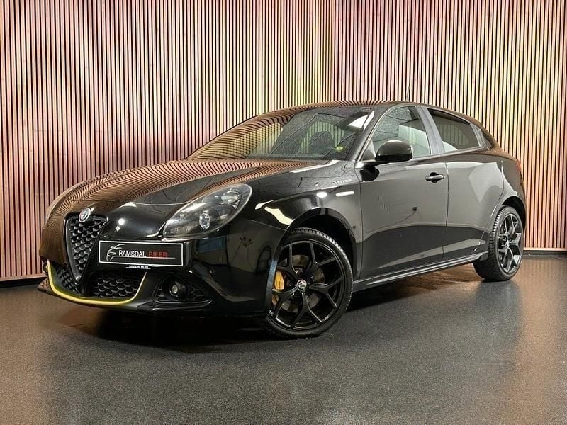 Sort Brugt 2020 Alfa Romeo Giulietta Veloce Hatchback | 159.995 kr. - Billede 1/4