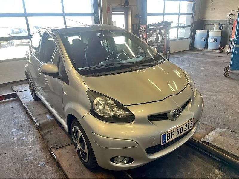 Brugt Toyota Aygo 68 HK (50 kW) 2010 Hatchback