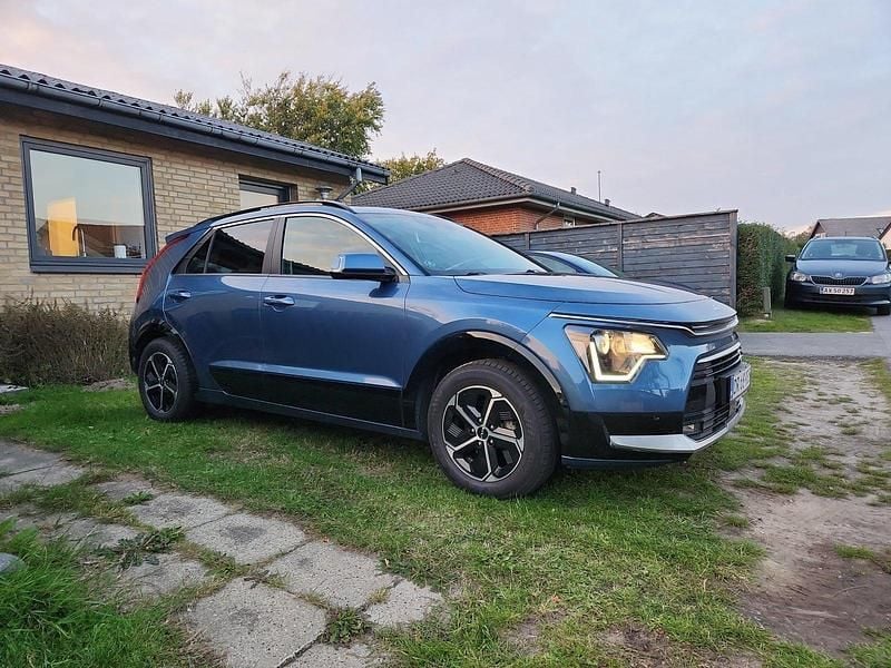 Blåmetal Brugt 2023 Kia Niro SUV | 209.900 kr. (Fair pris) - Billede 1/4