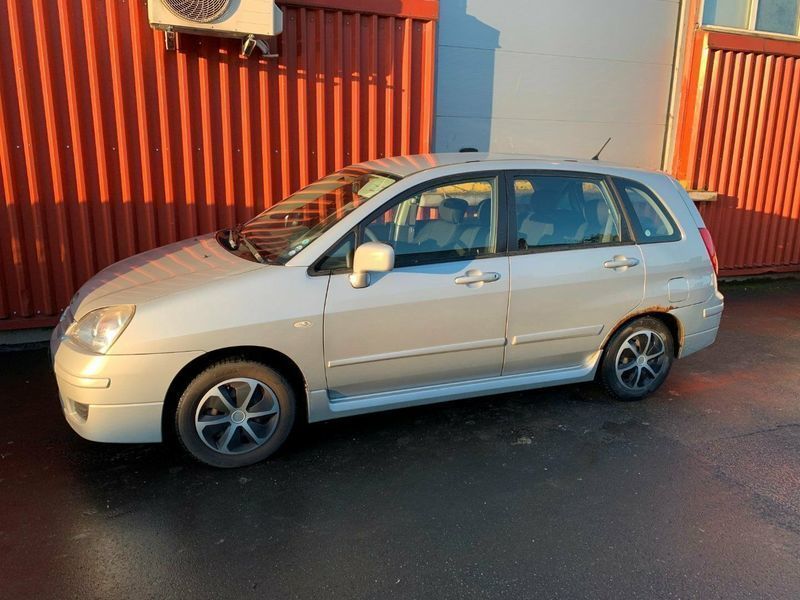 Suzuki liana разборка