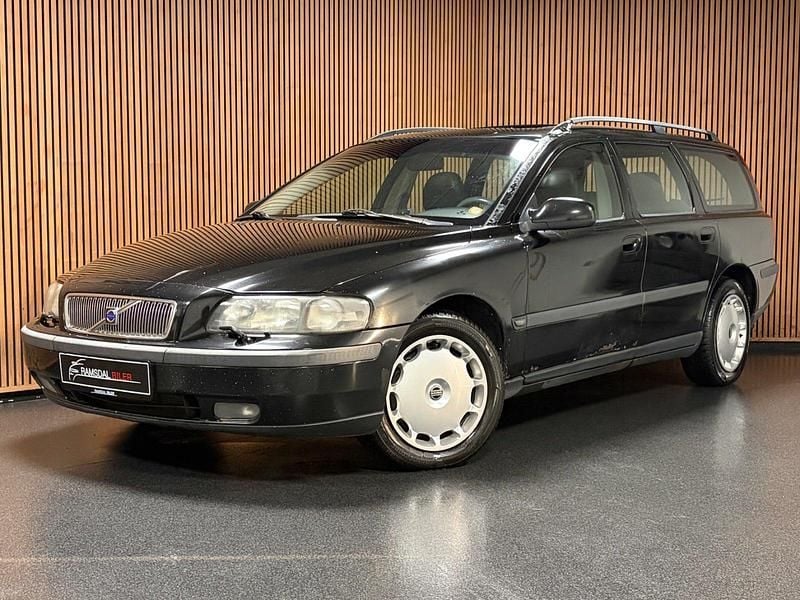 Sort Brugt 2002 Volvo V70 Stationcar | 14.995 kr. - Billede 1/4