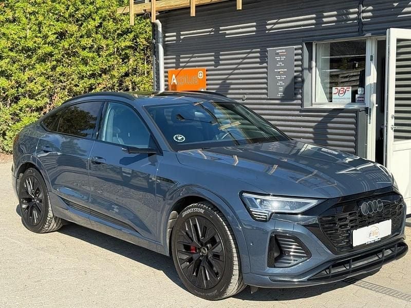 Blåmetal Brugt 2023 Audi Q8 e-tron S-Line SUV | 479.900 kr. (Super pris) - Billede 1/4