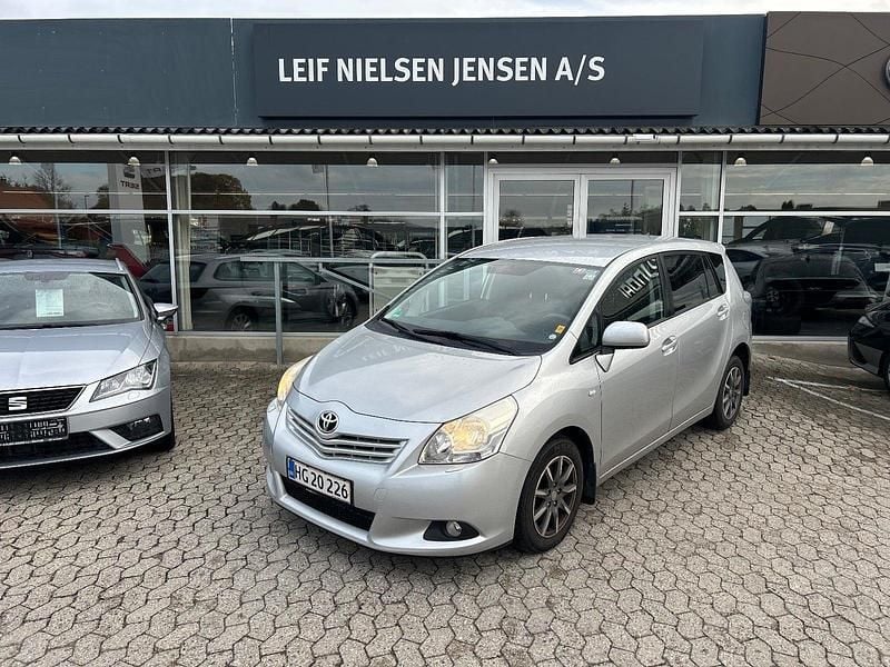 Sølvmetal Brugt 2012 Toyota Verso Skyview Edition MPV | 59.000 kr. - Billede 1/4