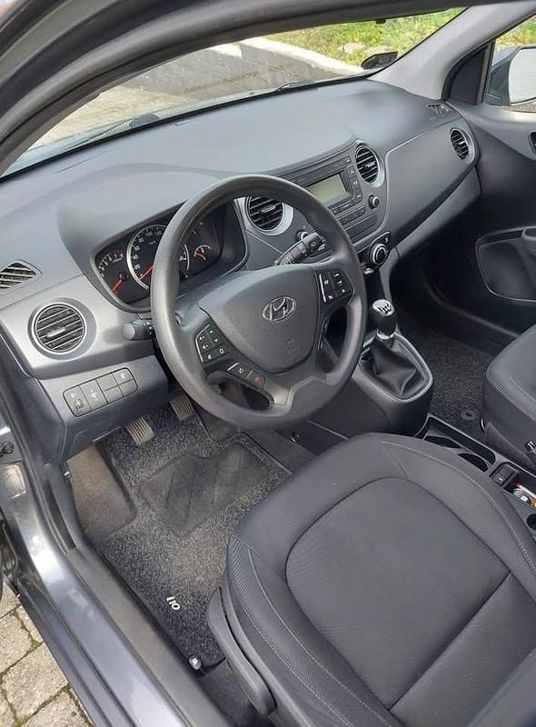 Brugt Hyundai i10 67 HK (49 kW) 2018 Grå Hatchback