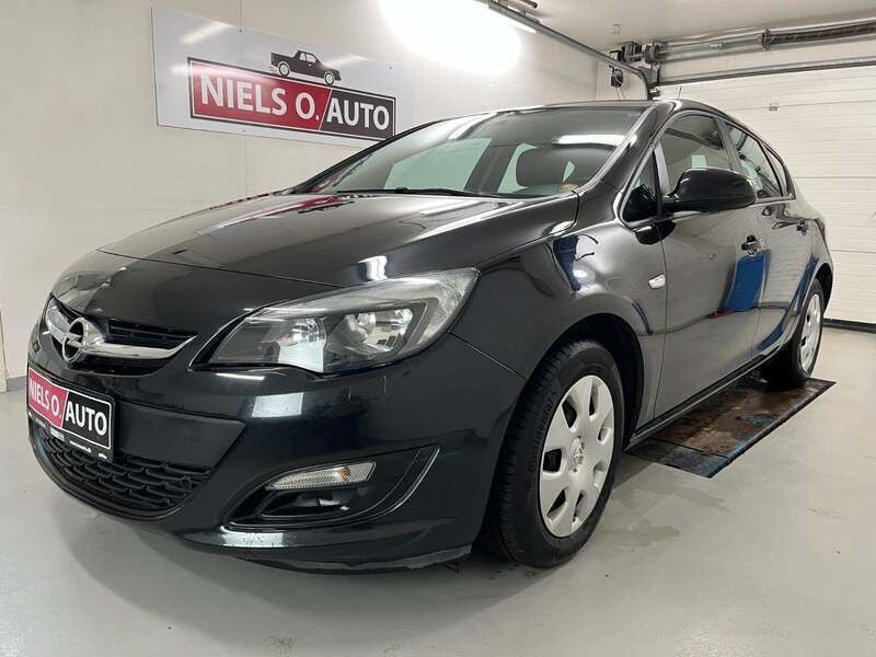 Sortmetal Brugt 2014 Opel Astra Limited Hatchback | 64.900 kr. (Fair pris) - Billede 1/4