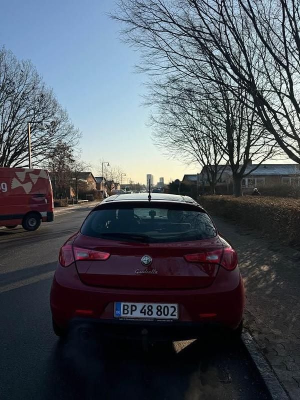 Brugt Alfa Romeo Giulietta 170 HK (125 kW) 2011 Hatchback